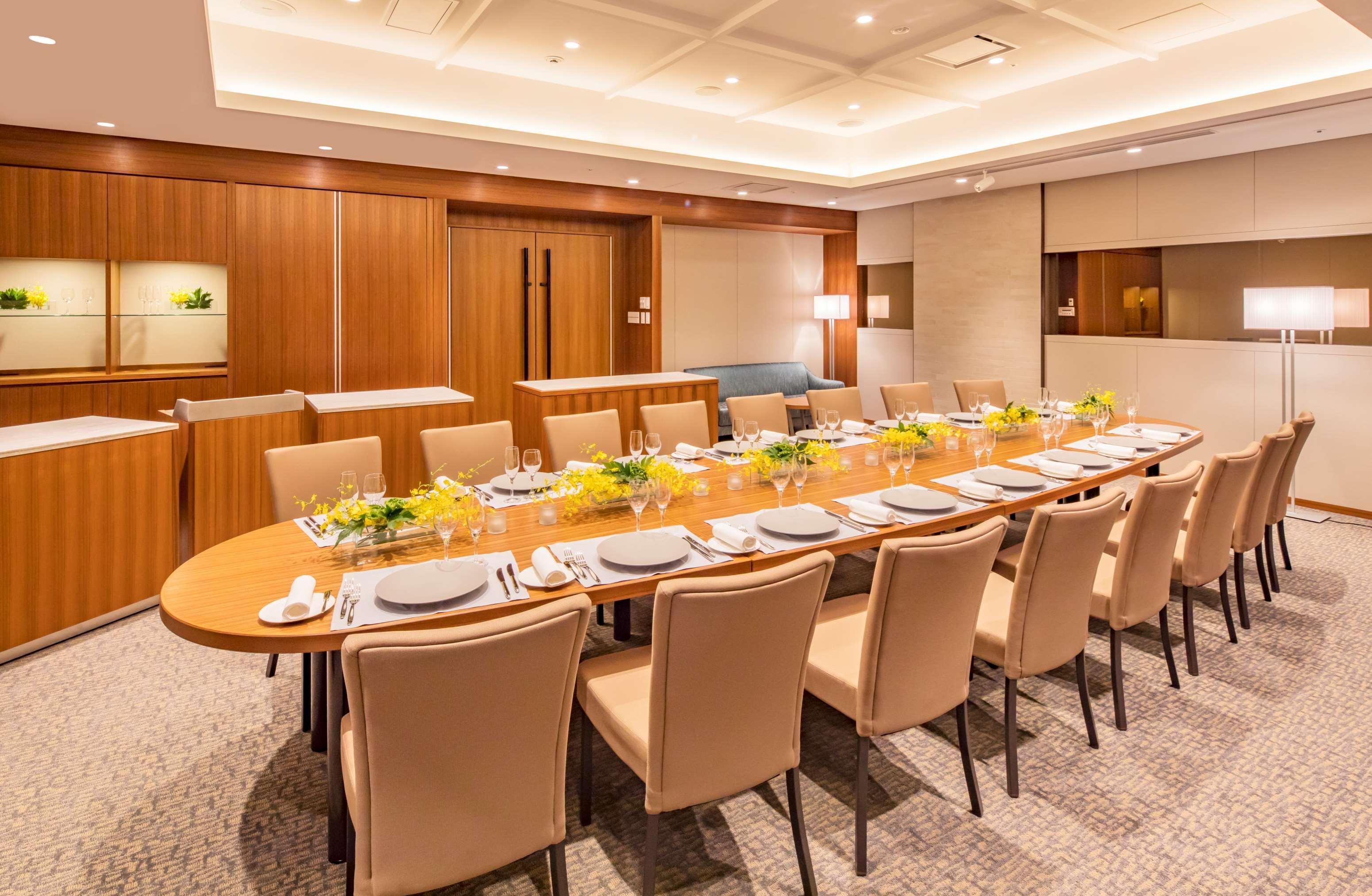 โรงแรมเซ็นจูรี เซาเทิร์น ทาวเวอร์